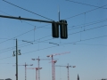allemagne (germany), berlin, friedrichshain, immauble, ancien berlin est, pont, cables, circulation, signaletique, grues